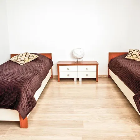 Beautiful In With Kitchen Appartement *